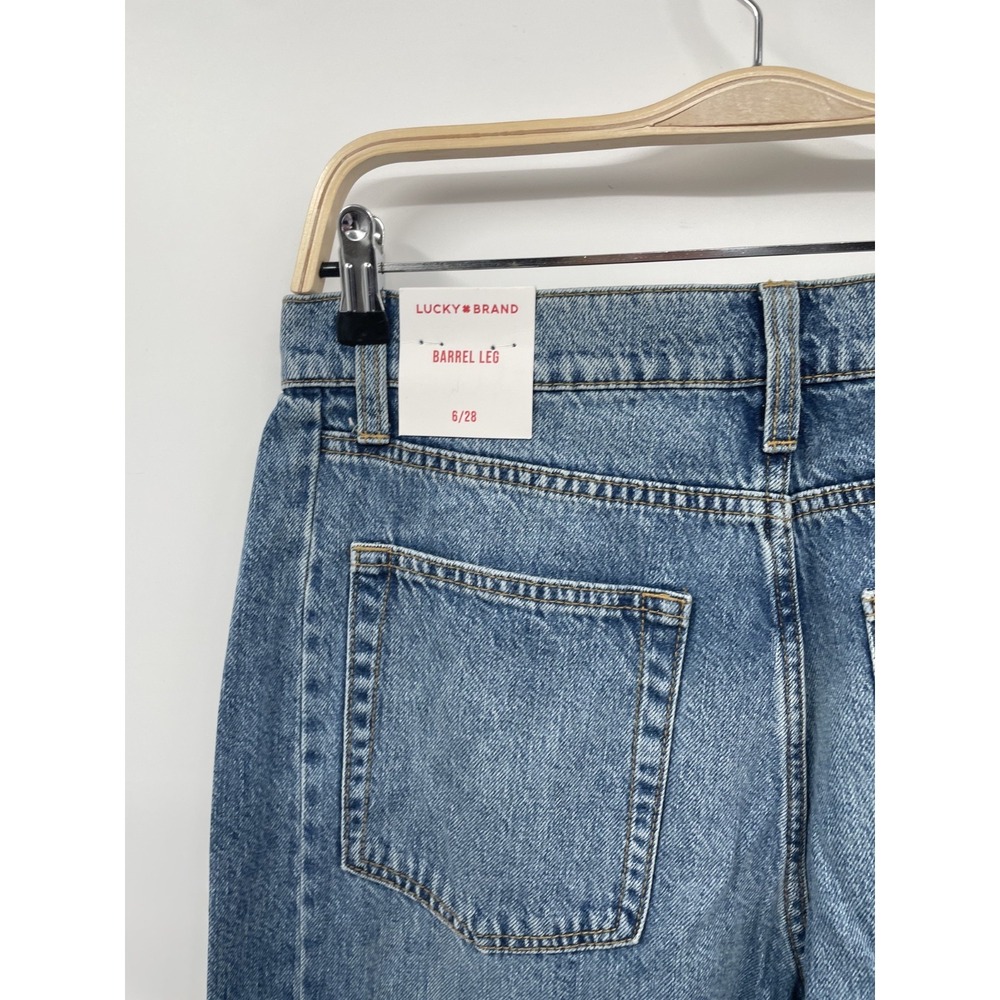 Lucky Brand Jeans Women's 6/28 Blue Denim Medium Wash Barrel Leg Streetwear NWT - Picture 4 of 16